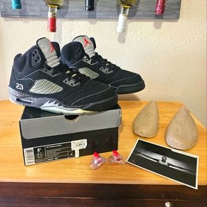 Air Jordan Retro 5 Black Metallic Silver Fire Red 2007 size 8.5